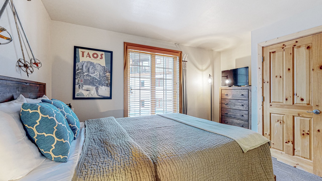 Photo of Bedroom in Taos Ski Valley