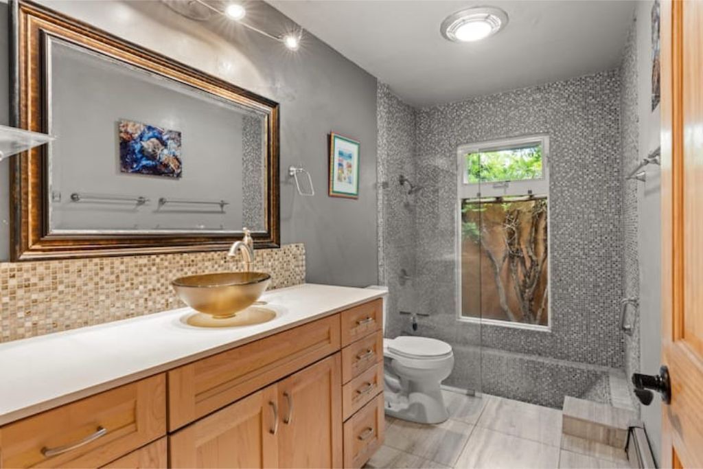 Photo of Bathroom in Corrales