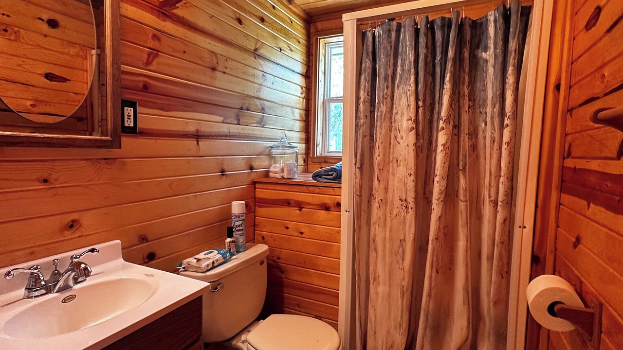 Photo of Bathroom in Finlayson