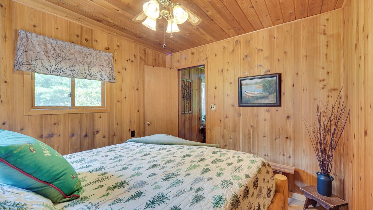 Photo of Bedroom in Cameron