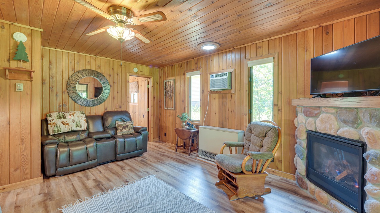 Photo of Livingroom in Cameron