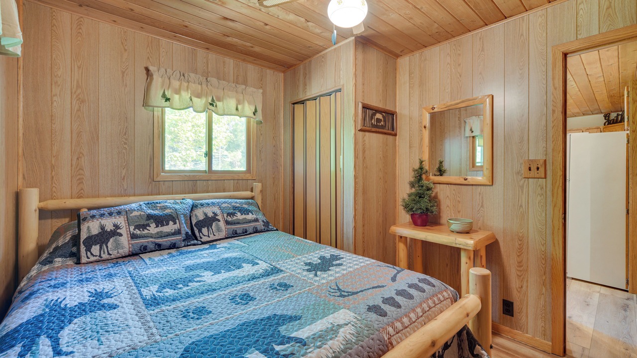 Photo of Bedroom in Cameron