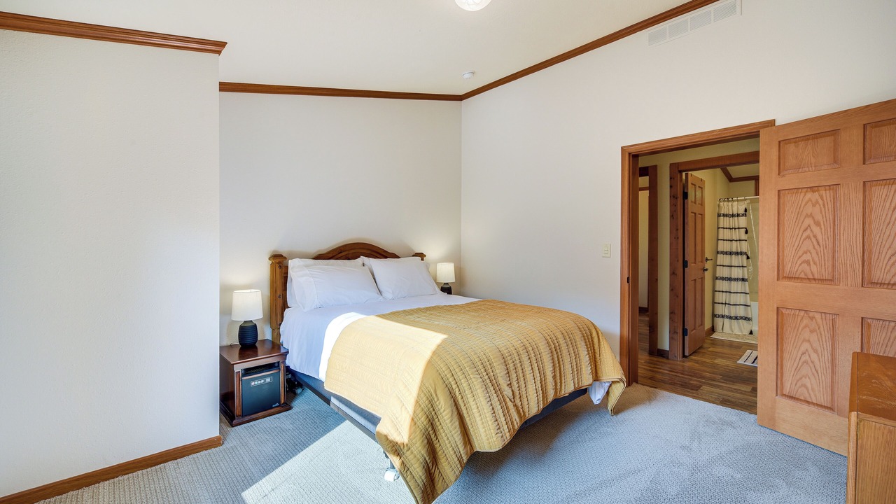 Photo of Bedroom in Brill