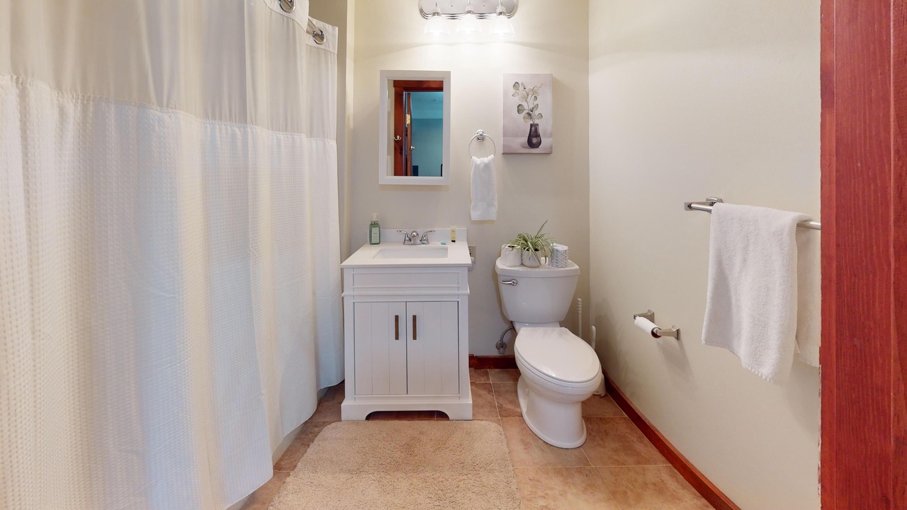 Photo of Bathroom in Snowshoe