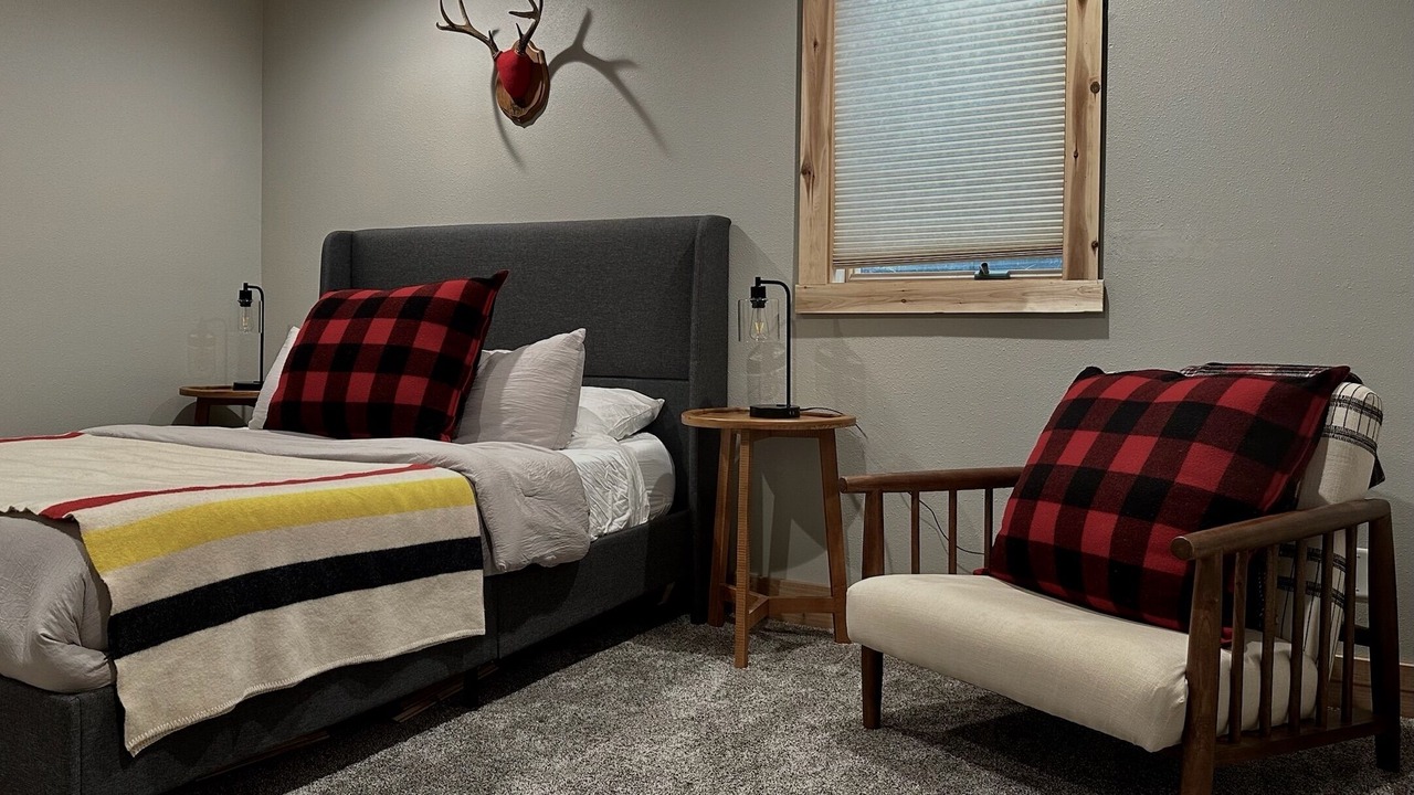 Photo of Bedroom in Crosslake