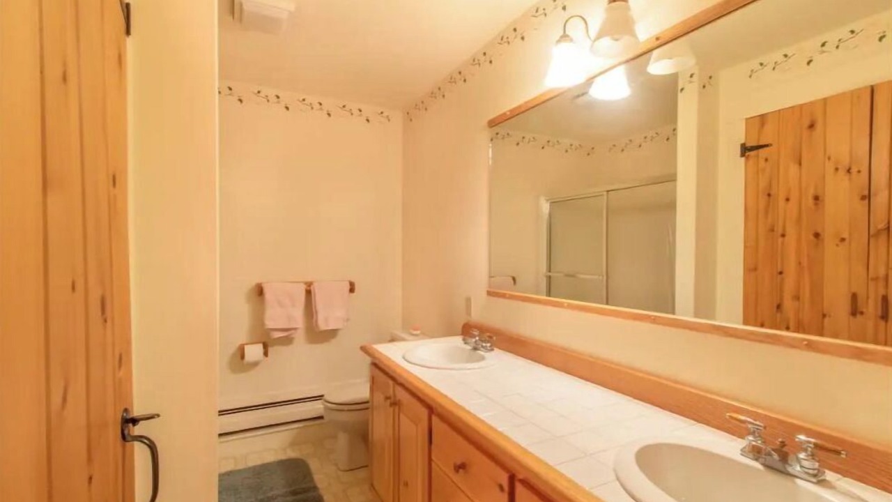 Photo of Bathroom in East Burke