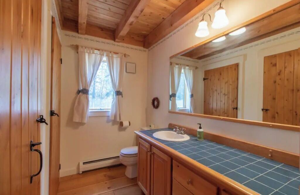 Photo of Bathroom in East Burke
