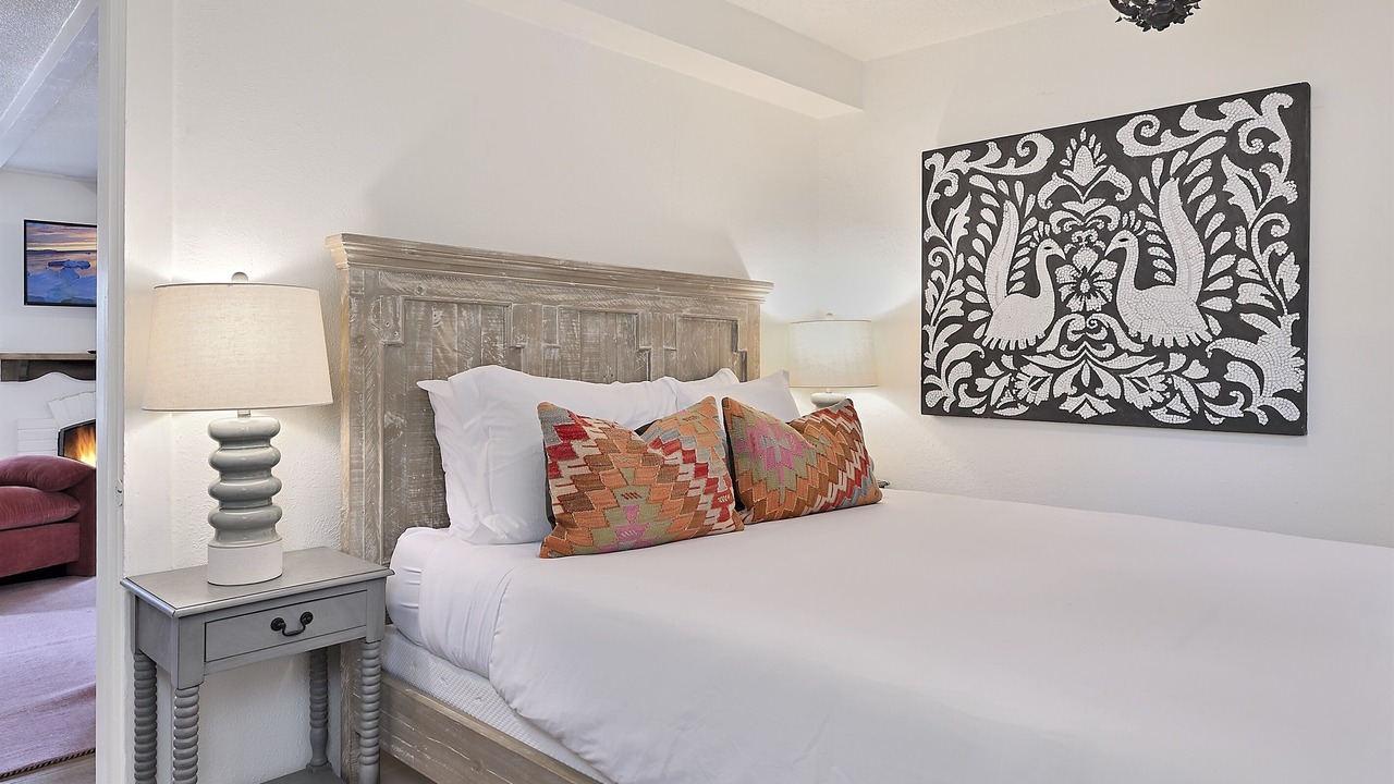 Photo of Bedroom in Tesuque