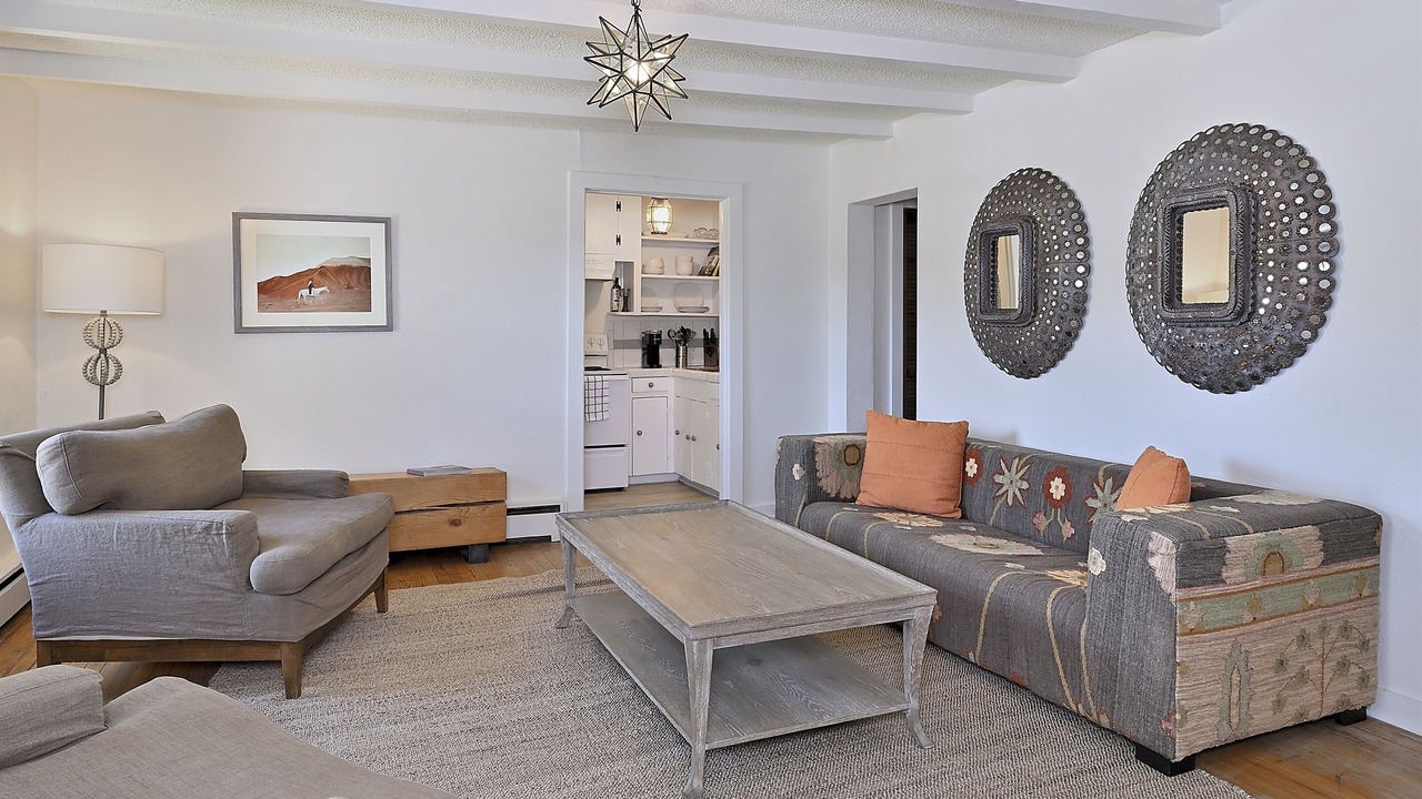 Photo of Livingroom in Tesuque