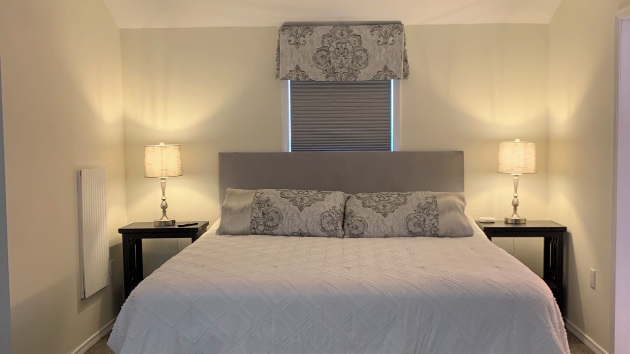 Photo of Bedroom in Clinton