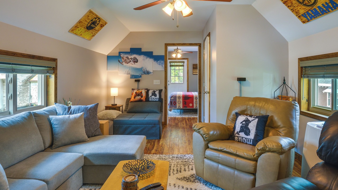 Photo of Livingroom in Lyons Falls