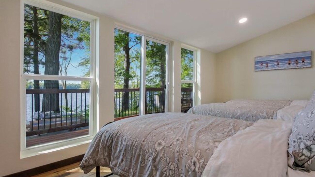 Photo of Bedroom in Jim Falls