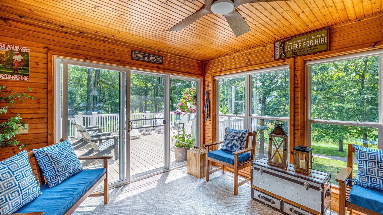 Photo of Bedroom in Canadian Lakes