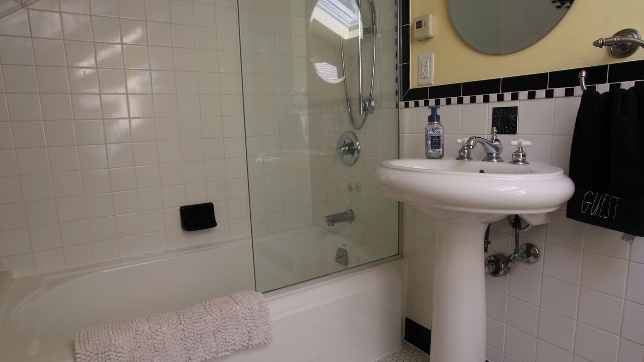 Photo of Bathroom in Green Bay