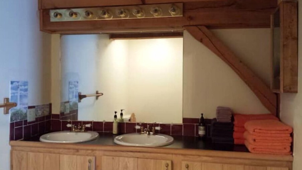 Photo of Bathroom in New Salem