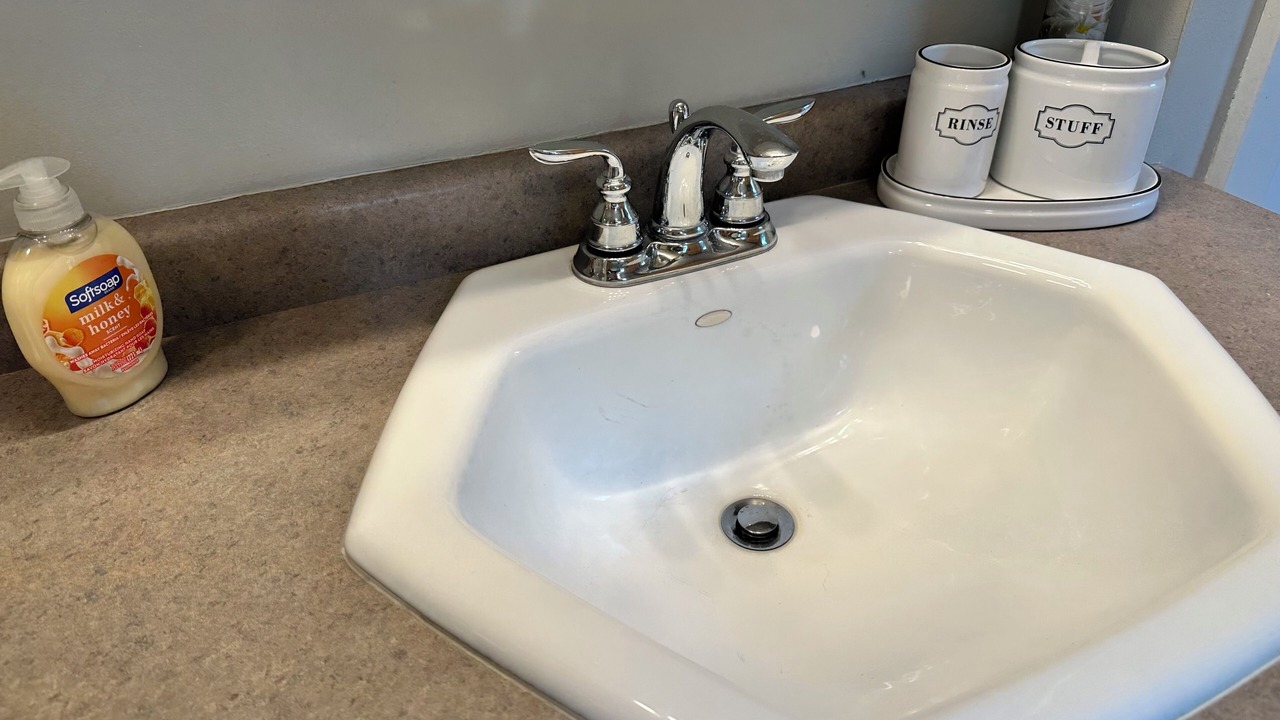 Photo of Bathroom in Manitowoc