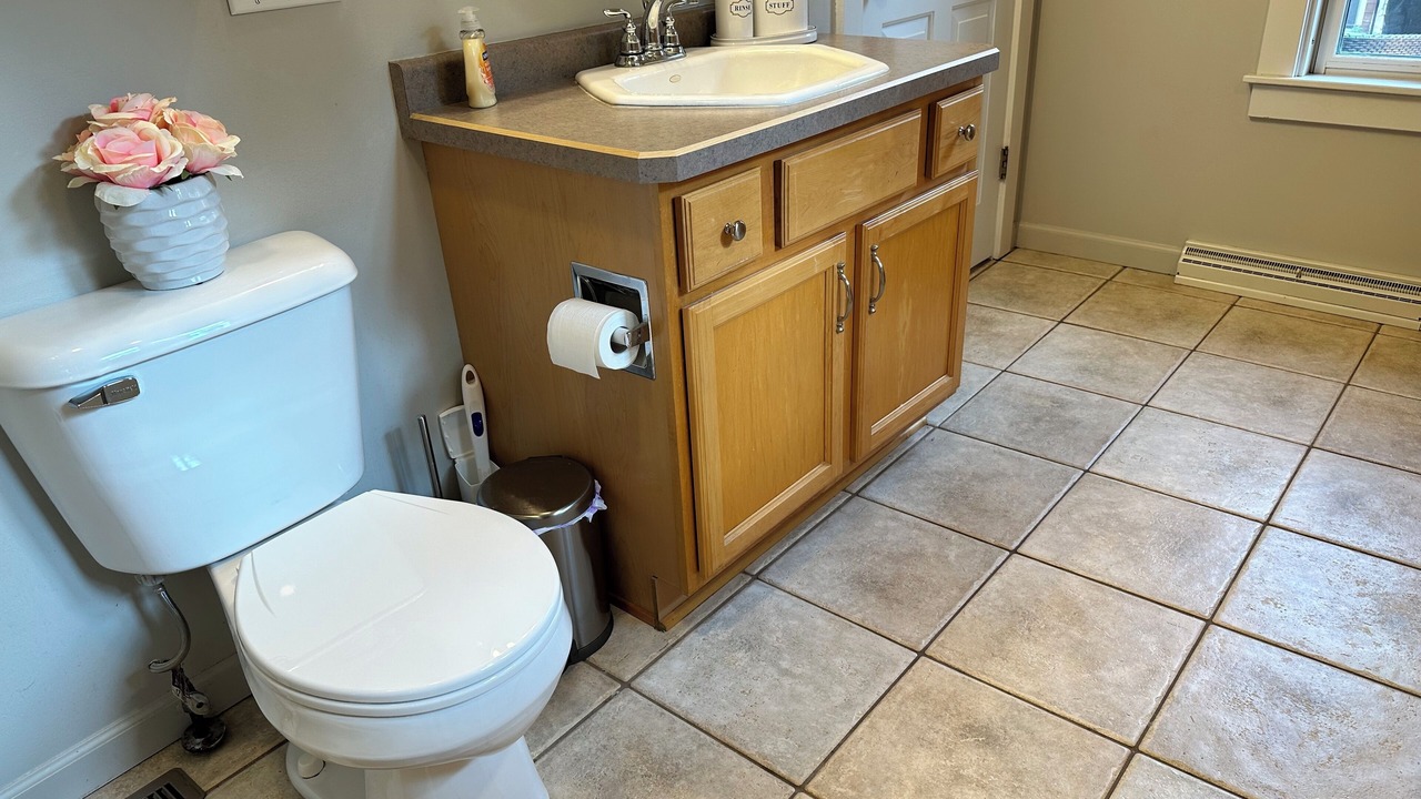 Photo of Bathroom in Manitowoc