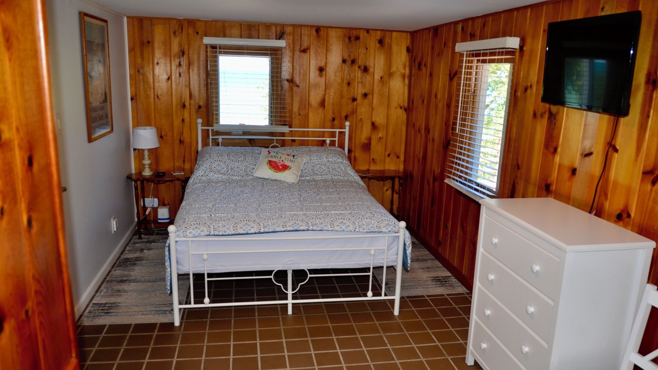 Photo of Bedroom in Porter Beach