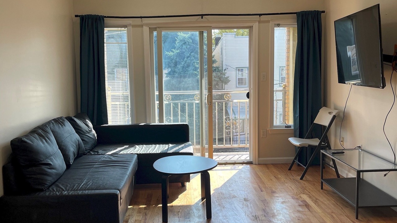 Photo of Livingroom in The Heights