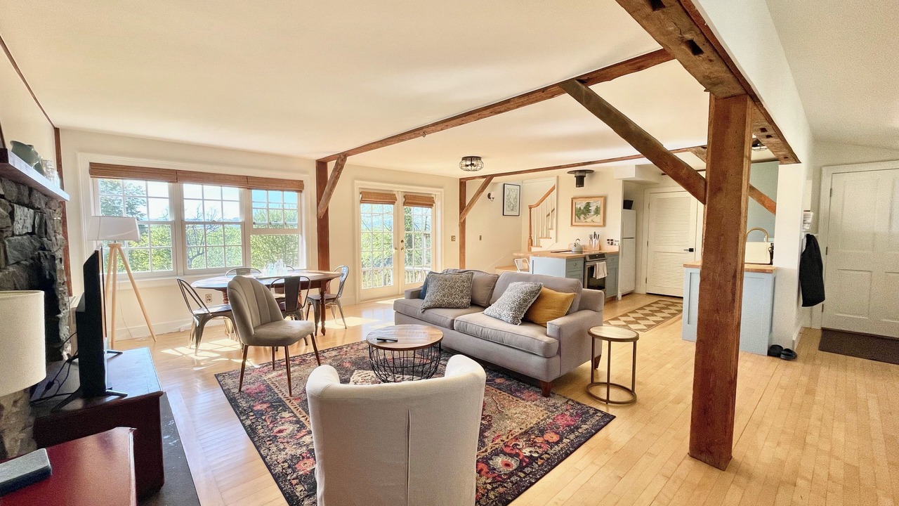 Photo of Livingroom in Charlotte