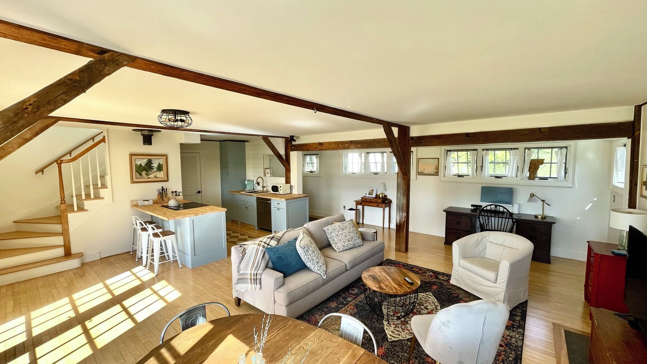 Photo of Livingroom in Charlotte
