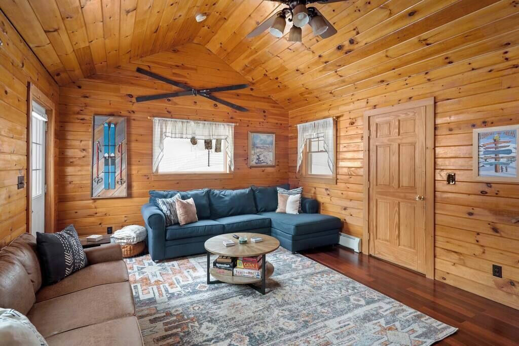 Photo of Livingroom in West Townshend