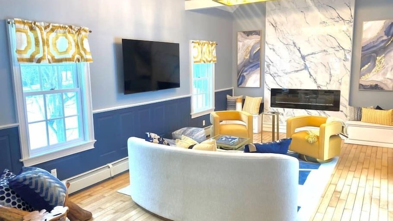 Photo of Livingroom in Hancock