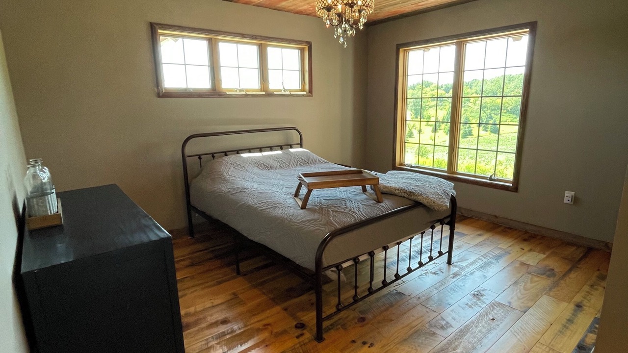 Photo of Bedroom in Mondovi