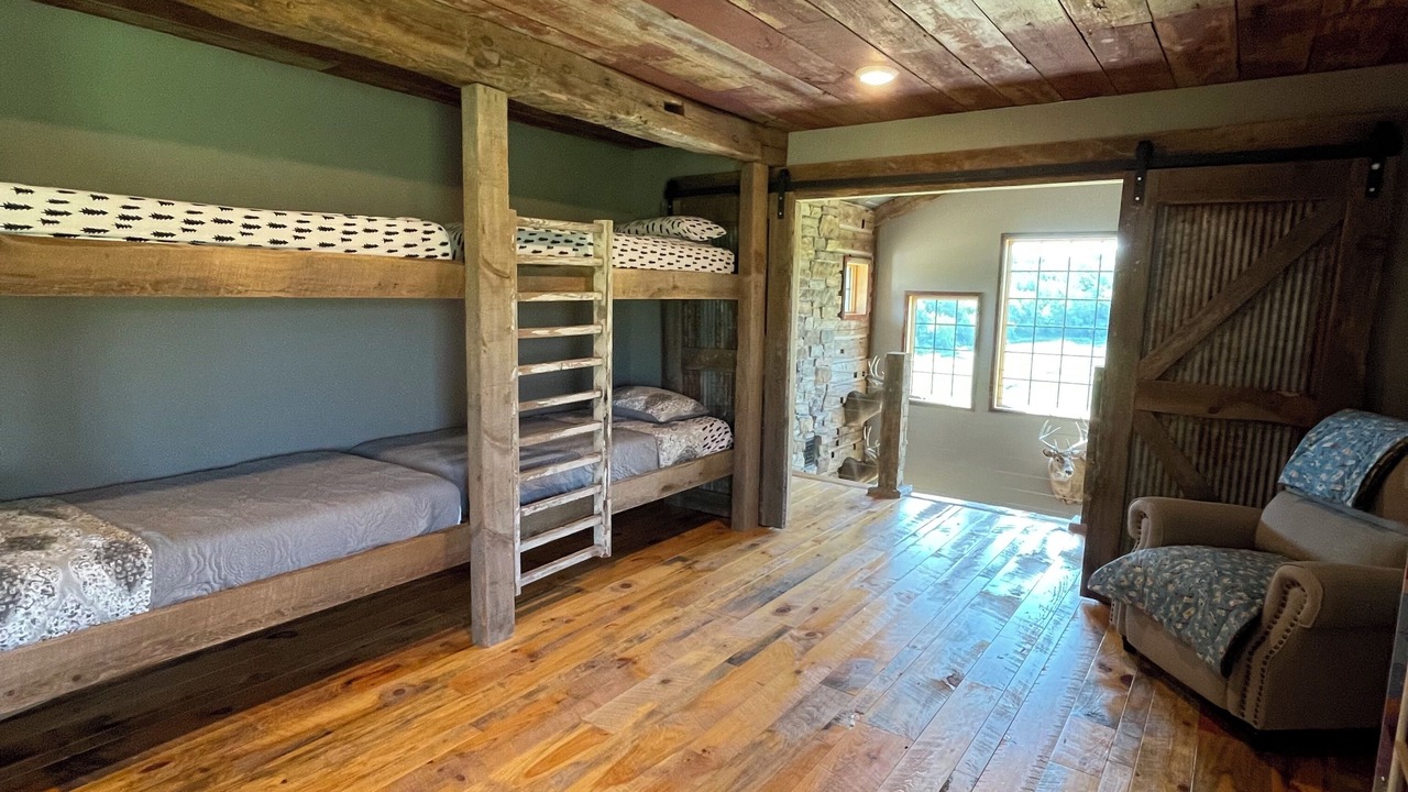 Photo of Bedroom in Mondovi