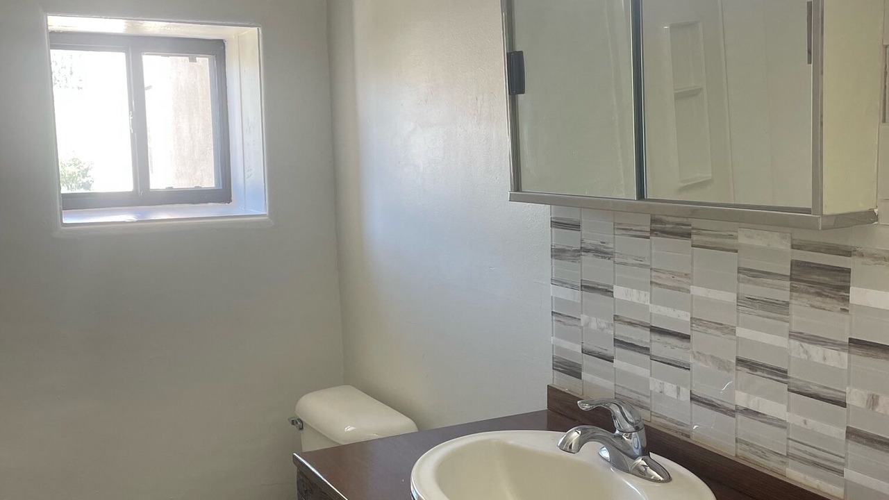 Photo of Bathroom in Chromo