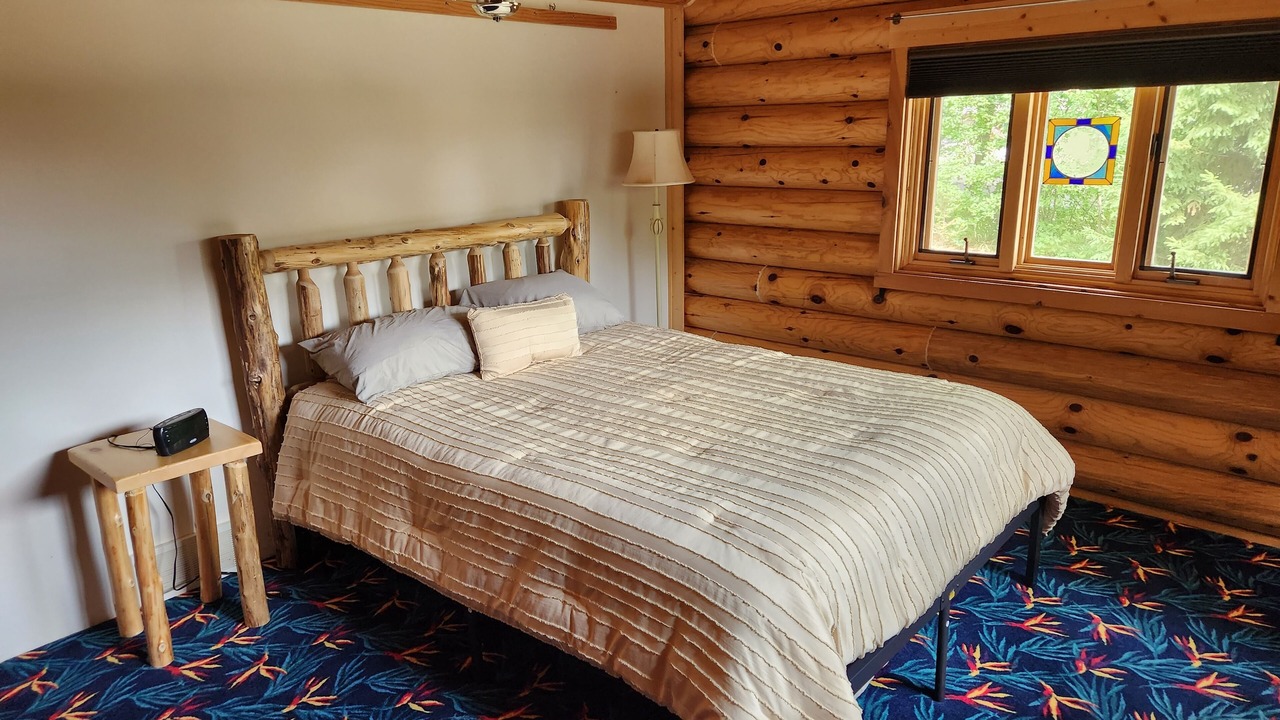 Photo of Bedroom in Shell Lake