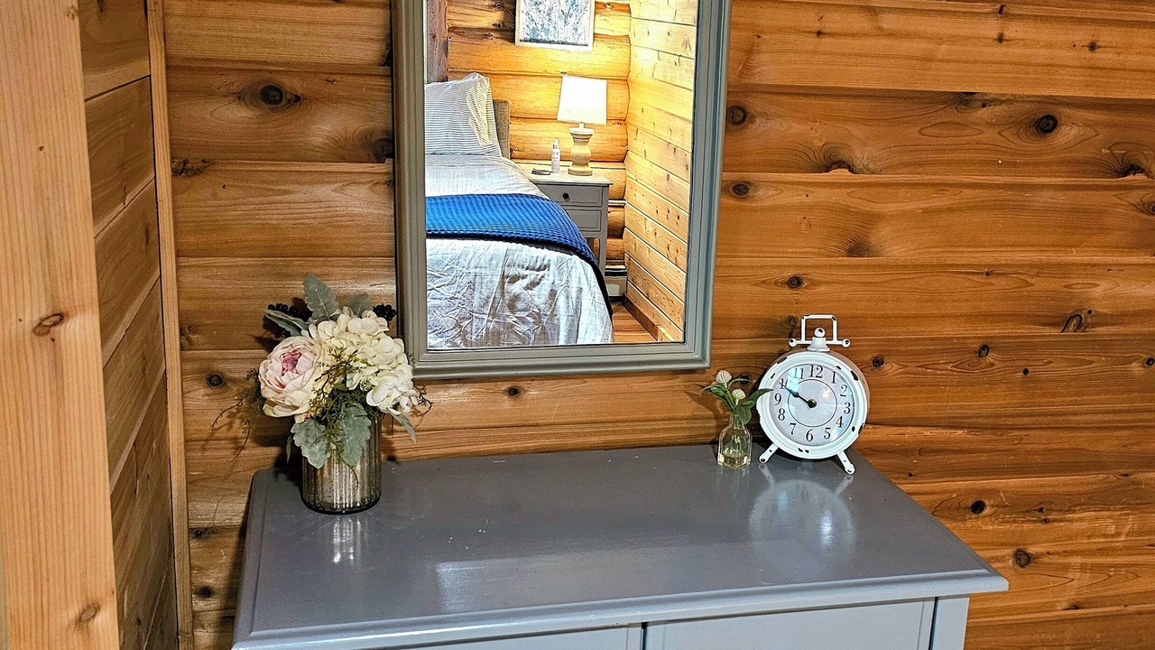 Photo of Bedroom in Spooner
