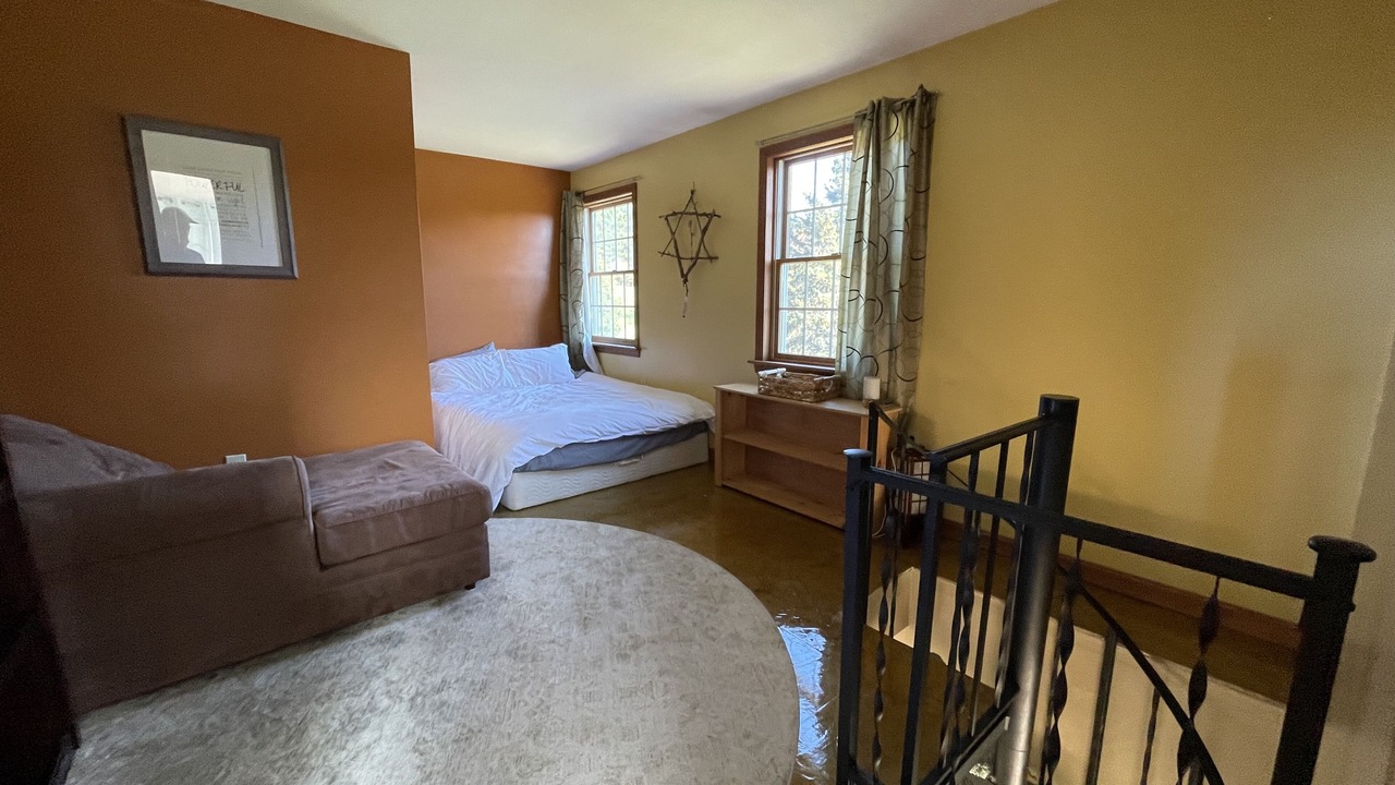 Photo of Bedroom in Surry