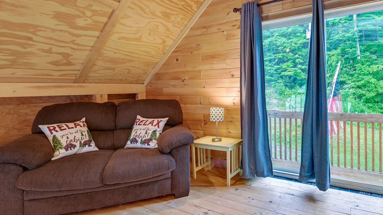 Photo of Livingroom in Washington County