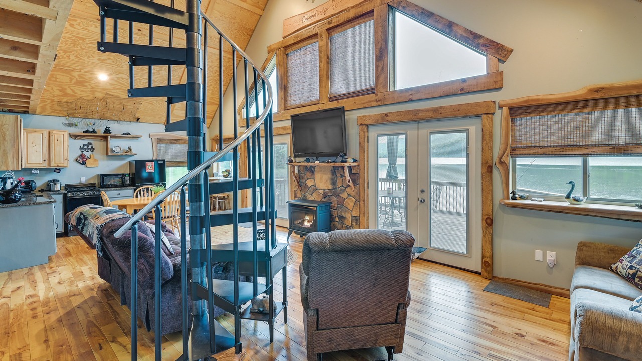 Photo of Livingroom in Washington County