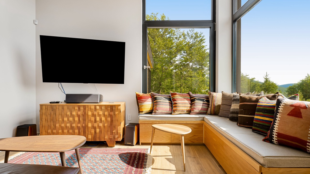 Photo of Livingroom in Warren