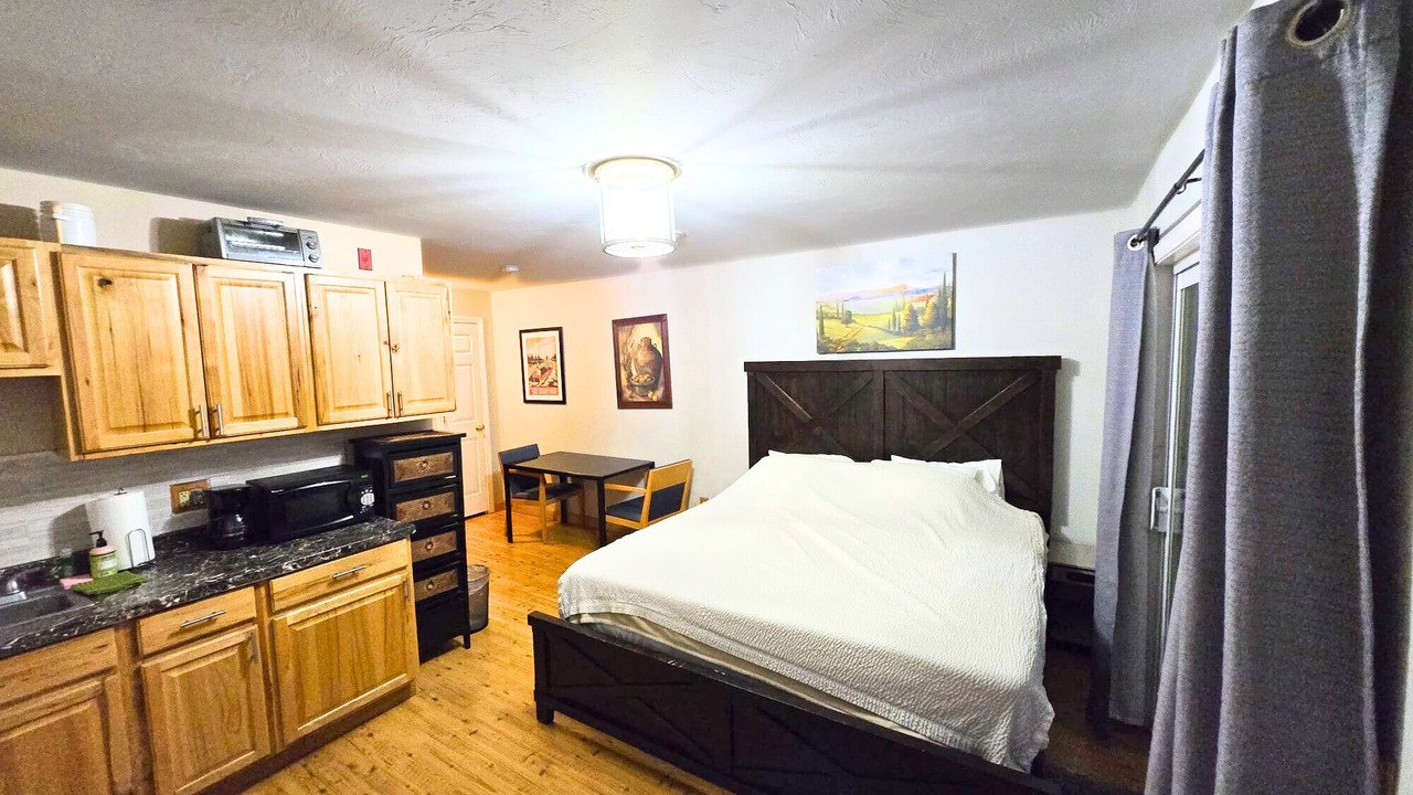Photo of Bedroom in Winnisquam