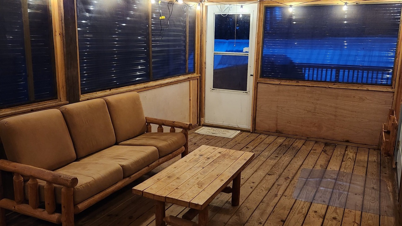 Photo of Livingroom in Long Lake