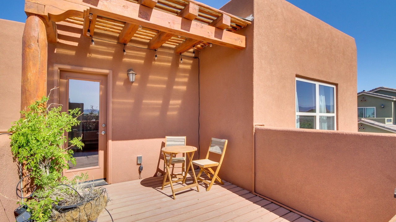 Photo of Patio Balcony in Mesa Del Sol Innovation Park