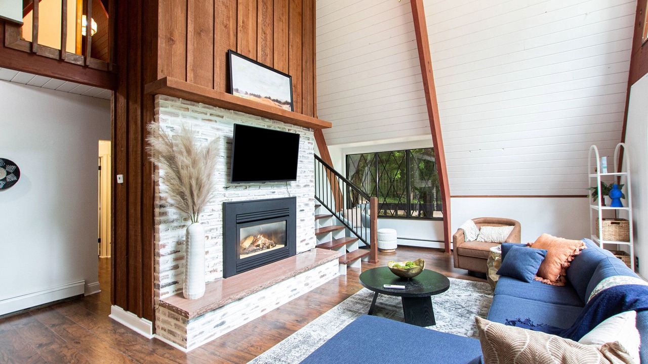 Photo of Livingroom in Canadian Lakes