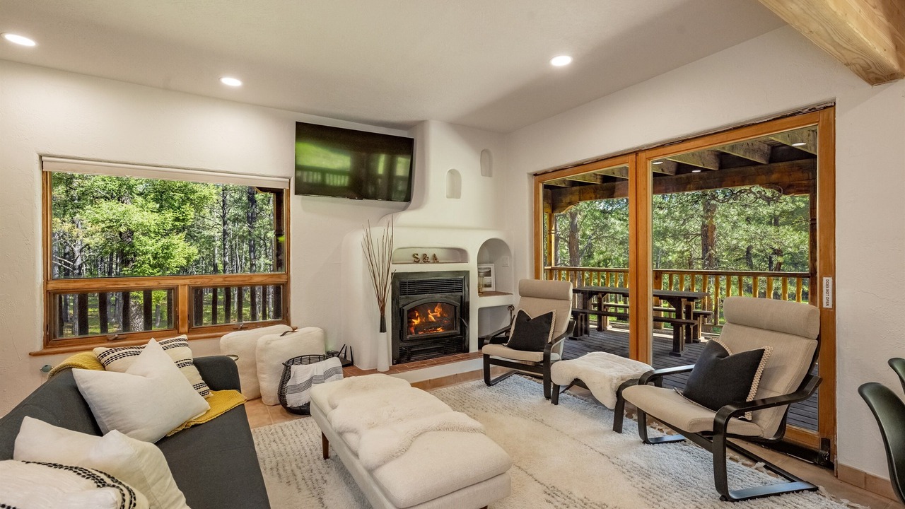 Photo of Livingroom in Angel Fire