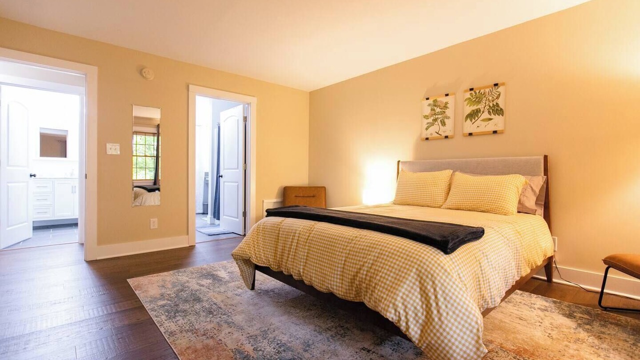 Photo of Bedroom in Stanardsville