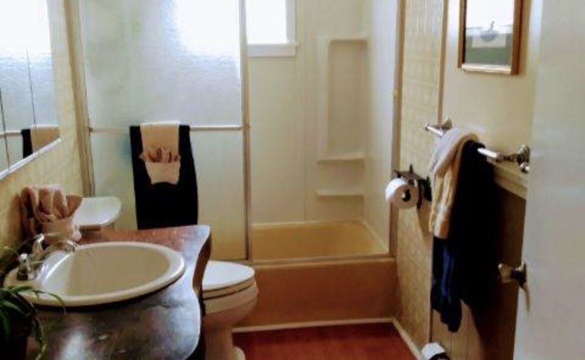 Photo of Bathroom in Birch Hill
