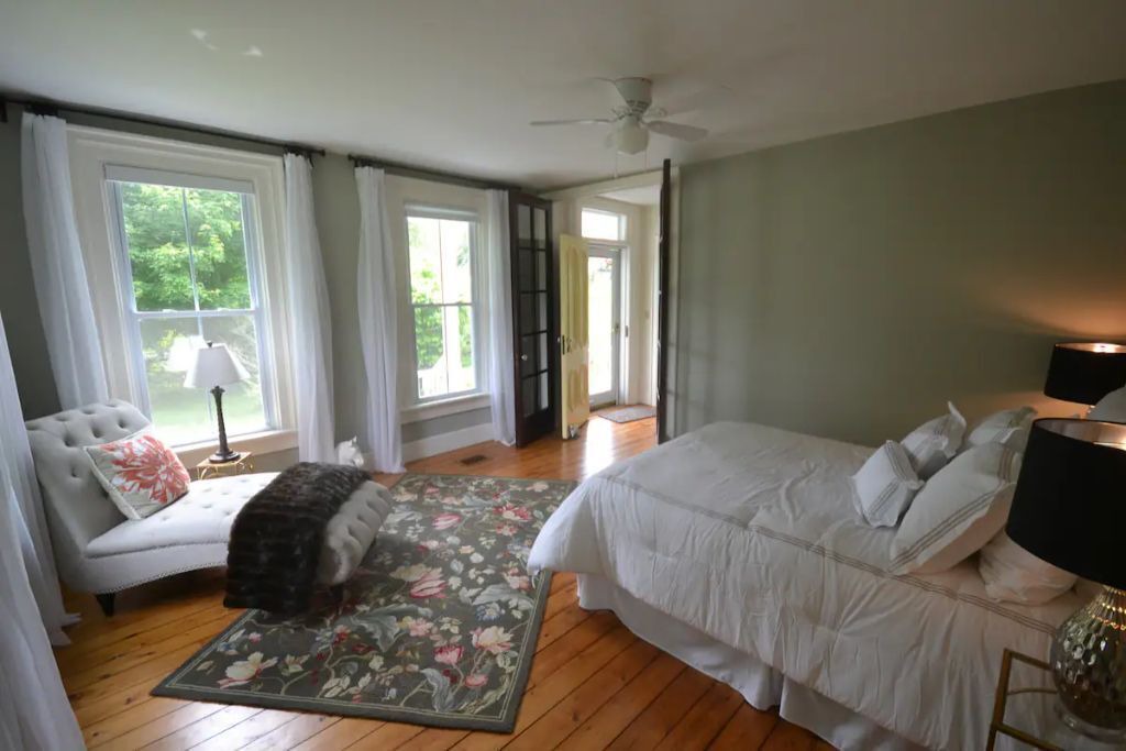 Photo of Bedroom in Saratoga Springs