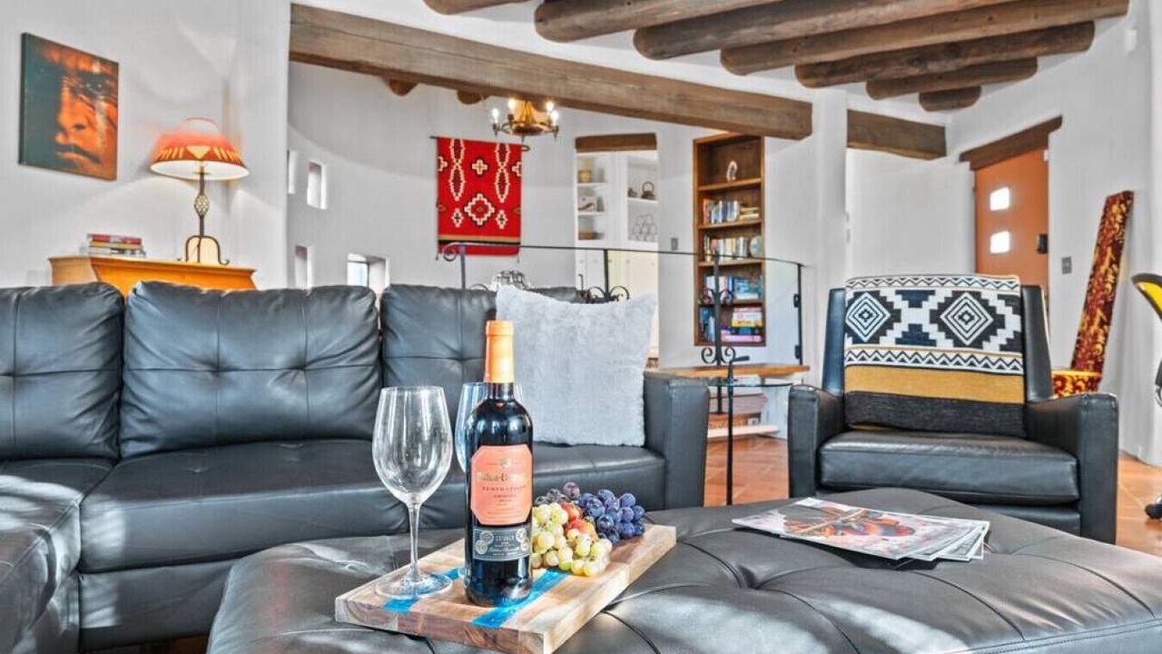 Photo of Livingroom in Santa Fe