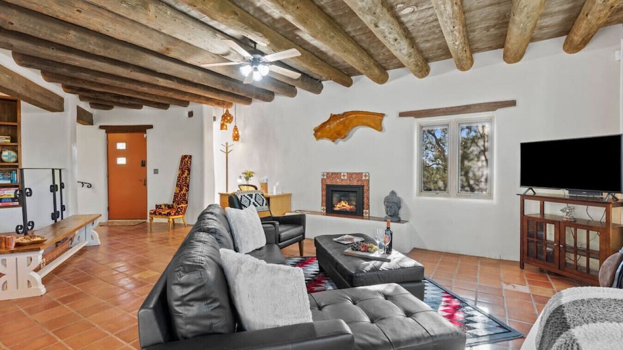Photo of Livingroom in Santa Fe