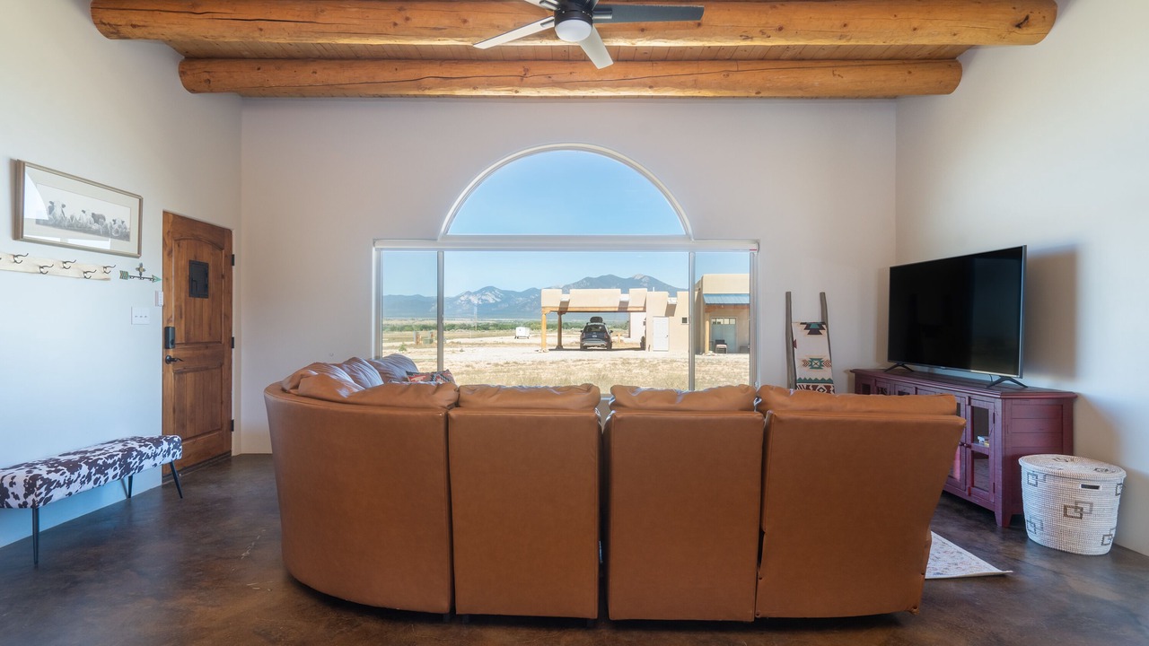 Photo of Livingroom in Taos