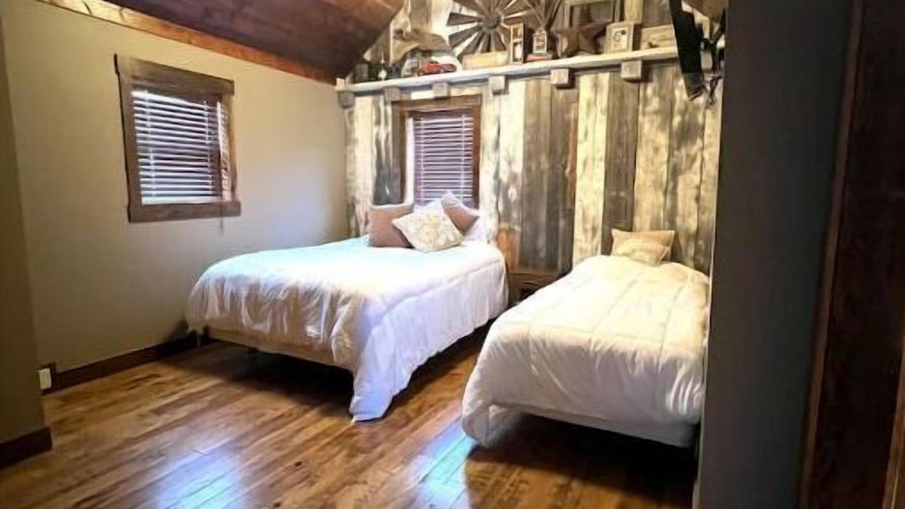 Photo of Bedroom in Hudson