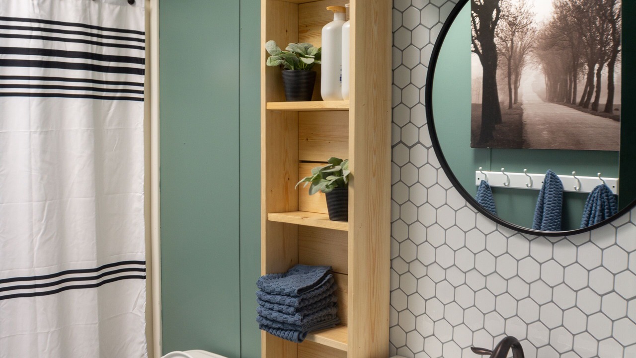 Photo of Bathroom in Deckerville