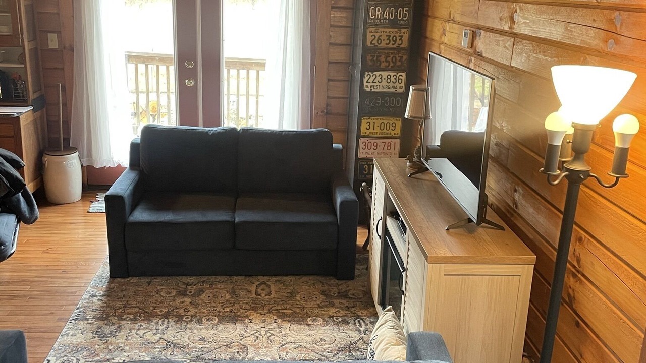 Photo of Livingroom in Greenbrier River